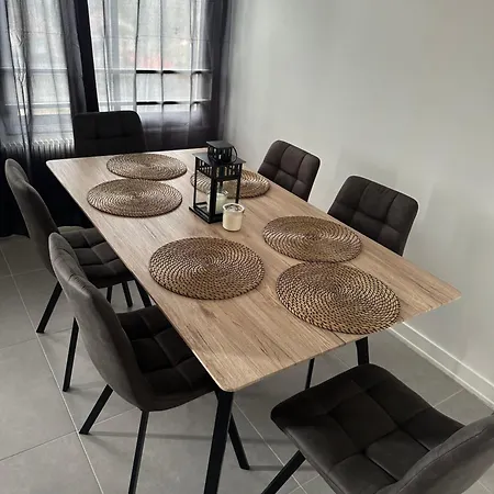 Poincare Apartment *